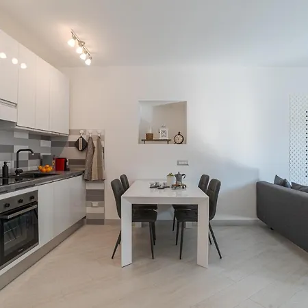 Apartment In Centro Storico A Due Passi Dal